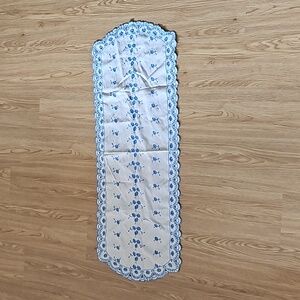 Embroidery Flower Table runner